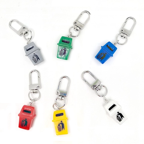 Kreativ Mini Simulation Mülleimer Schlüsselanhänger Miniatur Harz Abfallbehälter Taschenanhänger Lustiger Schlüsselring Geschenk Damen Herren
