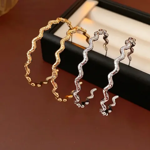 Grandi Orecchini A Cerchio Ondulati Geometrici A Forma Di C Design In Metallo Fluido Rame Con Perno In Argento Eleganti Da Donna