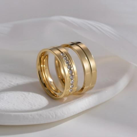 Stainless Steel Ring With Cubic Zirconia Polished Minimalist Band For Couples Modern Fashion Jewelry