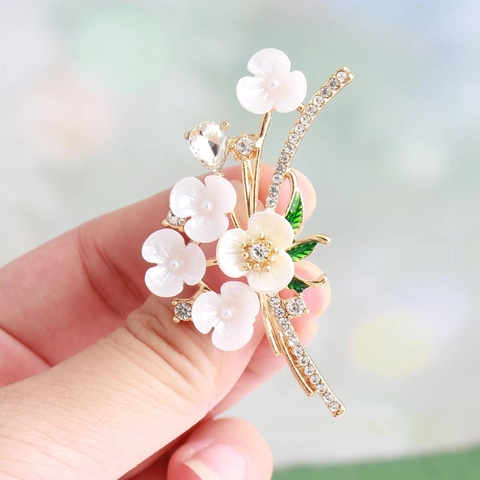 Spilla a Fiore in Lega di Perle Artificiali in Stile Cinese Vintage per Donna Spilla per Abito con Camelia e Uccello in Smalto e Strass di Alta Qualità