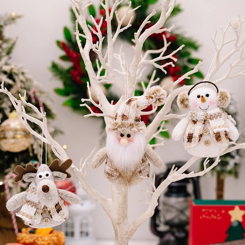 Ornamenti Appesi Per Albero Di Natale Maglia Peluche Babbo Natale Pupazzo Di Neve Renna Decorazione Festiva Con Bottoni In Legno