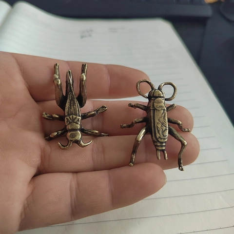 Vintage Koperen Miniatuur Insectenfiguren Retro Metalen Krekel Kever Ornamenten Voor Bureau Thee Huisdier Home Decor