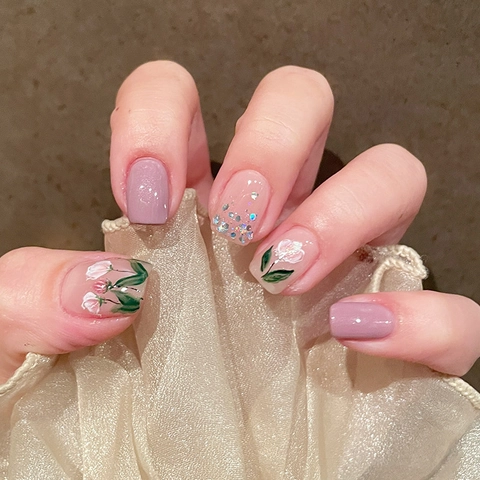 Lilac Purple Press On Nails Short Square Round With Tulip Flower Pattern And Glitter Glossy Removable False Nails