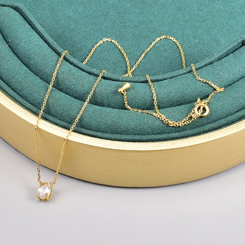 Minimalist Titanium Steel Rhinestone Pendant Necklace For Women 18K Gold Plated Waterdrop Oval Gemstone Clavicle Chain Jewelry