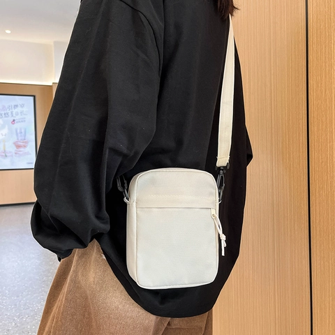 Lightweight Nylon Crossbody Bag For Men Women Urban Casual Small Messenger Phone Pouch Adjustable Strap