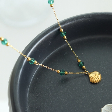 Collar Con Colgante De Concha Acero Inoxidable Chapado En Oro De 18K Cuentas De Cristal Verde Estilo Minimalista