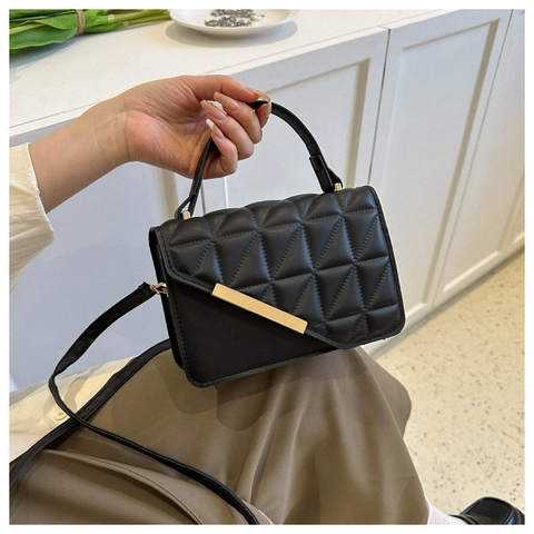 Sac À Épaule Matelassé Pour Femmes En Cuir PU Petit Sac À Main Carré Avec Barre Métallique Dorée Mode Coréenne