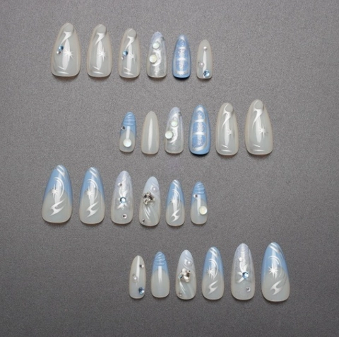 Press On Nagels Lang Amandel 3D Zilveren Strik Strass Kunstparel Cat Eye Blauw Gradiënt Kunstnagels Voor Dames