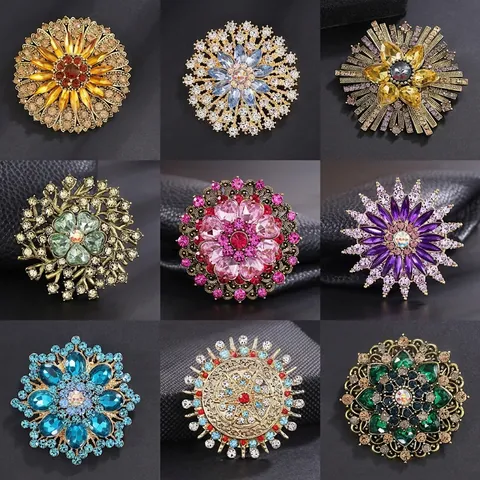 Vintage Sunburst Flower Brooch For Women Alloy Rhinestone Baroque Style Floral Elegant Exaggerated Clothing Accessory