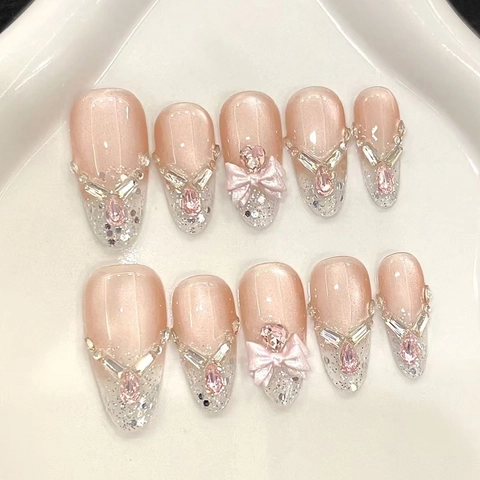 Uñas Postizas a Presión Rosa Ojo de Gato Con Lazo 3D Corazón Strass Degradado Plateado Brillo Almendra Uñas para Mujer