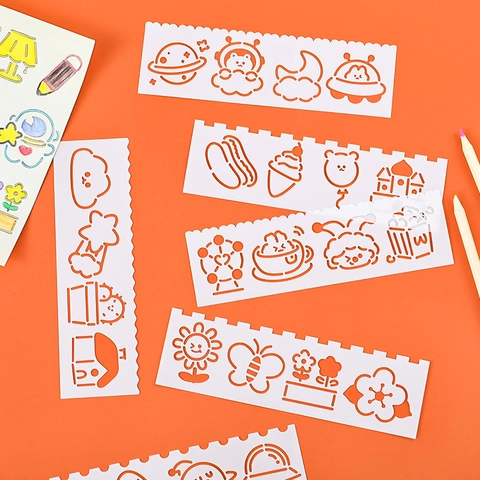 Hohle Malschablonen DIY Zeichnungsvorlage Lineal Cartoon Weltraum Weihnachtsthemen PP Kunststoff Für Kinder Studenten Handbuch Dekoration Neuheit