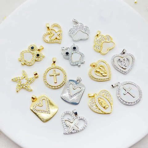 Ottone DIY Ciondoli Pendenti Micro Pavé Zirconia Cubica Madreperla Cuore Croce Farfalla Gufo Accessorio Per Creazione Gioielli