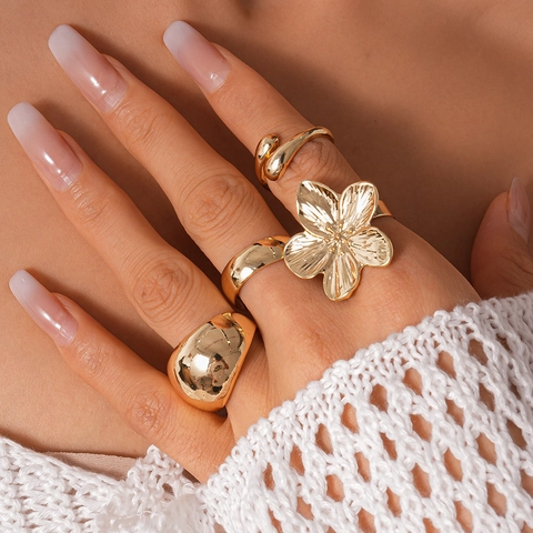 Blumen Geometrische Offene Ringe Vergoldete Zinklegierung Minimalistisches Modezubehör Für Frauen Schmuck