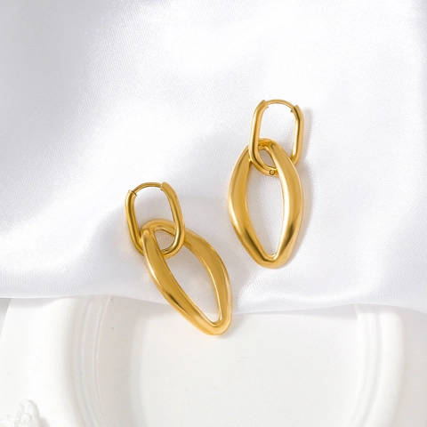 Minimalist Geometric Interlocking Rings Drop Earrings 18K Gold Plated 316 Stainless Steel For Women Irregular Design Style