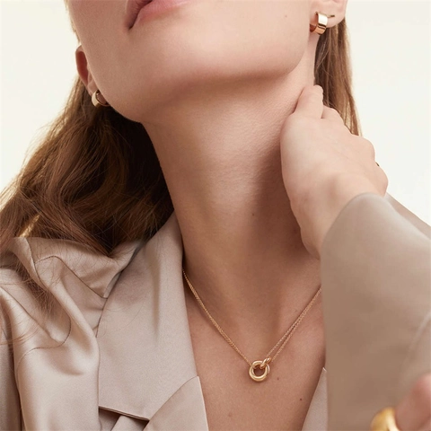 Fashion 316L Stainless Steel Interlocking Double Ring Pendant Necklace For Women PVD Gold Plated Double Strand Chain Jewelry