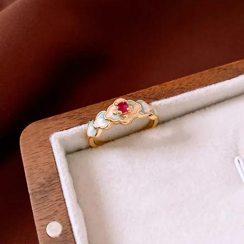 Anello Aperto In Rame Placcato Oro 18K Vintage Con Zircone Rosso E Motivo Floreale In Smalto Per Donna Gioielli Di Lusso