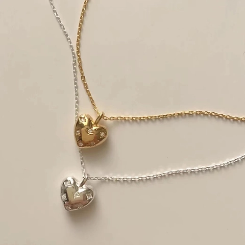 Collar Colgante Corazón Acero Inoxidable Chapado Oro Platino Zircón Incrustado Vintage Lujo Ligero Cadena Clavícula Mujeres