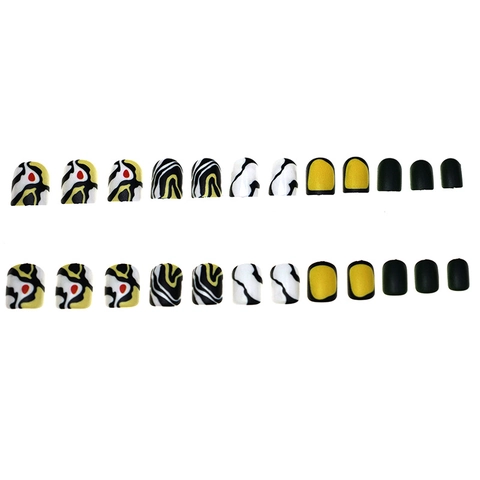 Unghie Finte A Pressione Stampa Zebra Quadrate Corte Nero Oro Lusso Lucido Opaco Manicure Per Donne