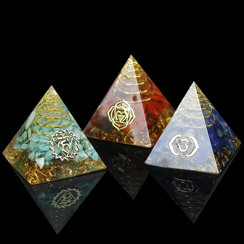 Piramide Di Orgonite Cristallo Naturale Generatore Energia Guarigione Con Bobina Rame E Foglia Oro Simbolo Chakra Fatto A Mano