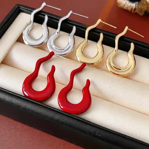 Orecchini A Lobo Onda Irregolare Con Perno In Argento Chic Moderno Smalto Rosso Oro Argento Metallo Fluido Donna