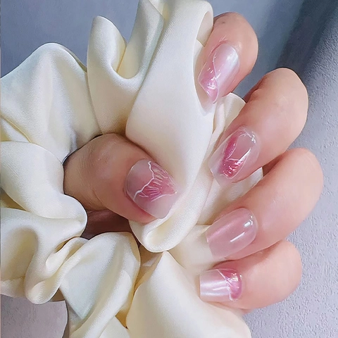 Handmade Cat Eye Press On Nails Elegant Tulip Butterfly Heart Patterns Salon Quality False Nails Women Beauty Manicure