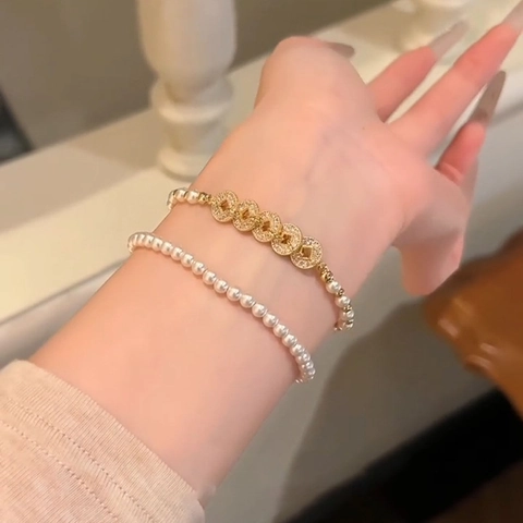 Bracciale Di Künstliche Perle Elegante Da Donna Rame Placcato Oro Cerchi Intrecciati Con Zirconia Gioielli Di Lusso Retrò Regalo