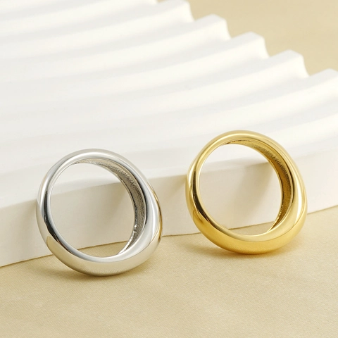 Minimalistischer Breitbandring Polierter Spiegelglanz Geometrisch Rund 18K Vergoldeter Edelstahl Mode Schmuck