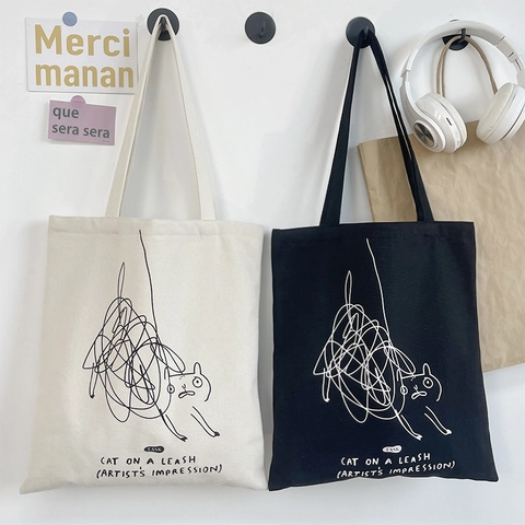 Graffiti Cat Canvas Tote Bag Zipper Closure Large Capacity Shoulder Bag Artistic Minimalist Streetwear Daily Commute