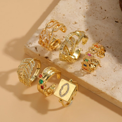 Geometrische Zirkonia Offene Ringe Für Damen 14K Vergoldetes Kupfer Blatt Lippe Kette Muster Verstellbare Luxus Mode Ringe