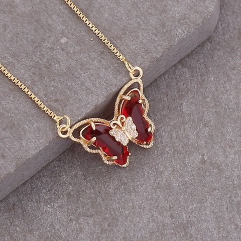 Collana Con Ciondolo A Farfalla Con Rame E Ali In Vetro Colorato E Corpo In Zircone Catena Box Gioielli Eleganti