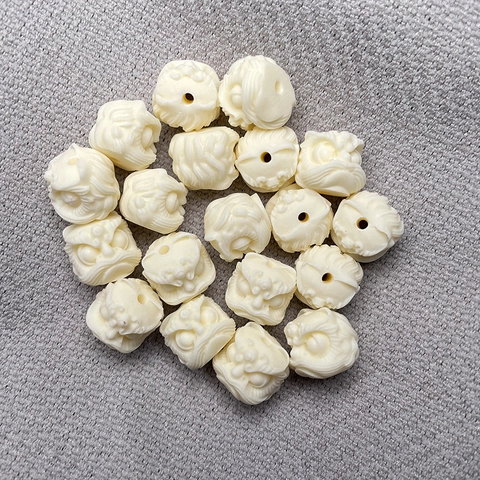 Carved Lion Head Beads Ivory Nut Bodhi Awakening Lion DIY Jewelry Accessories Ethnic Style Charm Decorative Bead
