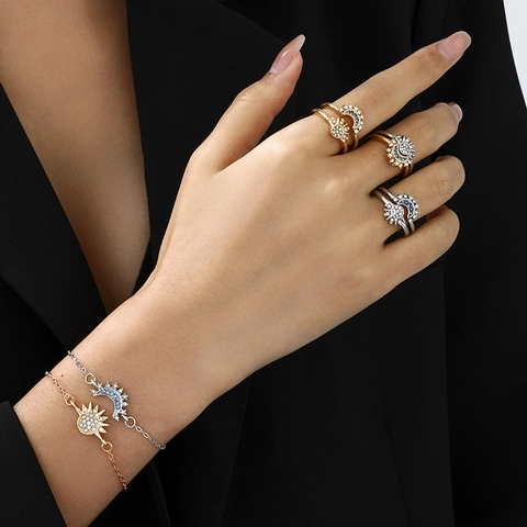 Bagues Ouvertes en Alliage de Strass Soleil Lune pour Femmes Couples Bague de Doigt de Mode Ajustable Bijoux Cadeau de Bijoux Personnalisé