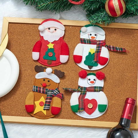 Christmas Cutlery Holder Pockets Non-Woven Fabric Santa Snowman Reindeer Tableware Bags Festive Dining Decor