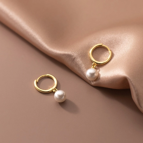 Orecchini a Cerchio Minimalisti in Acciaio al Titanio Con Perla e Perno in Argento 925 Oro Argento Eleganti Orecchini Tondi per Donna