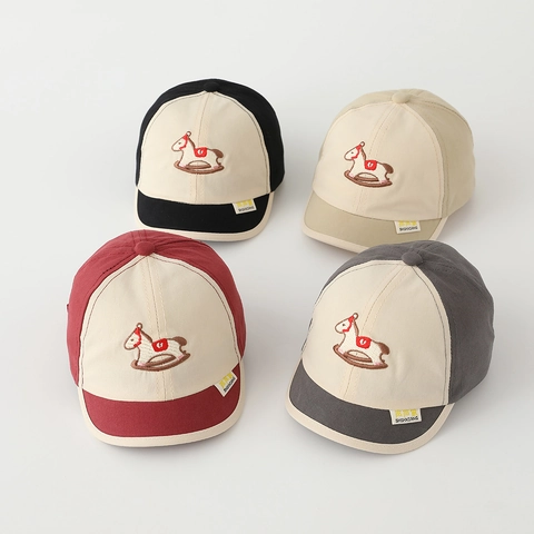 Cappellino Da Baseball Per Bambini Cavallo A Dondolo Ricamato Visiera Morbida Misto Cotone Blocchi Di Colore Cappello Da Sole Per Bimbi