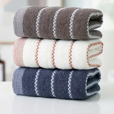 Highly Absorbent Cotton Towel Soft Thickened Face Cloth For Bathroom Decorative Jacquard Embroidery Elegant Modern Pattern