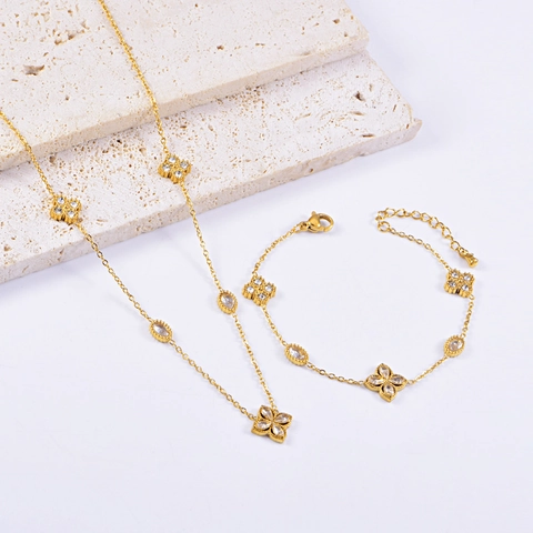 Collana Con Fiore A Quattro Foglie In Acciaio Inossidabile Zircone Ovale Gioielli Eleganti Placcati In Oro Per Donna Stile Coreano