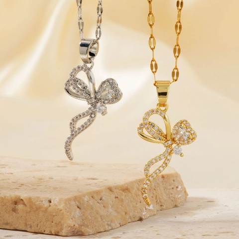 Elegante Koperen Lint Strik Vlinder Hanger Halsketting Voor Vrouwen Goud Zilver Strass Ingelegd Verstelbare Ketting Sieraden