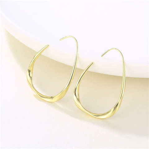 Twisted Water Drop Geometric Hoop Earrings Metal Polished Gold Fashion Jewelry For Women Elegant Minimalist