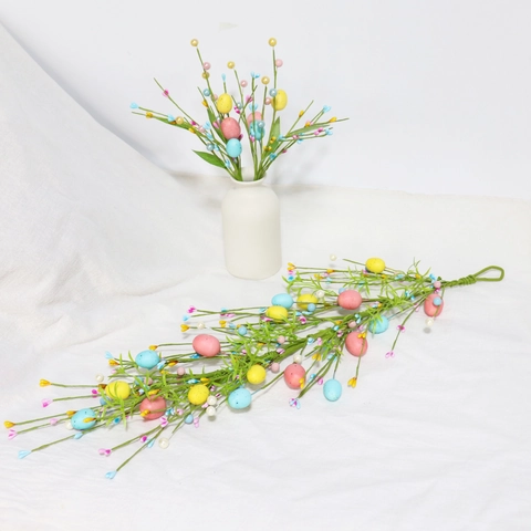 Ghirlanda Uova Di Pasqua Erba Artificiale Uova Schiuma Macchiate Colorate Bacche Decorazione Sospesa Porta Parete Primavera
