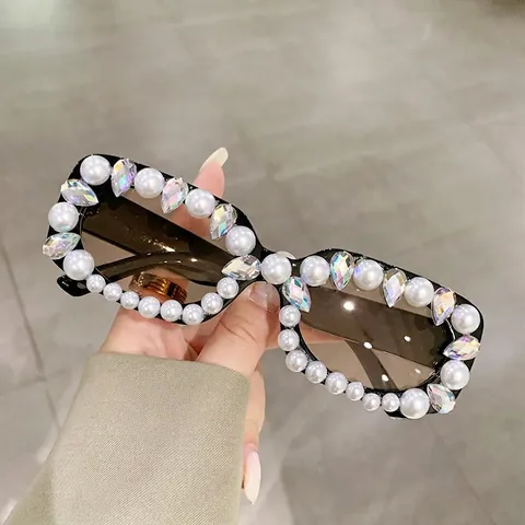 Fashion Square Frame Women Sunglasses With Artificial Pearl And Rhinestone Decorations UV400 Protection Luxury Retro Eyewear