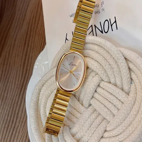 Women Quartz Watch Oval Dial Stainless Steel Strap Elegant Retro Style Ladies Analog Wristwatch