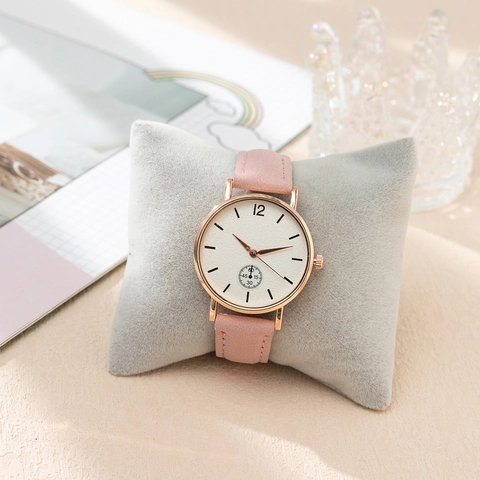 Minimalistisch Dames Mode Quartz Horloge Roségouden Kast PU Leren Band Ronde Wijzerplaat Elegante Dames Sieraden Polshorloge