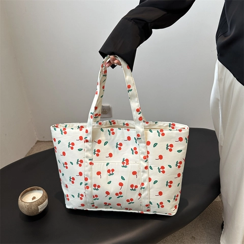Cherry Print Tote Bag Large Capacity Fabric Handbag With Front Pocket For Women Casual Sweet Style Zipper Closure