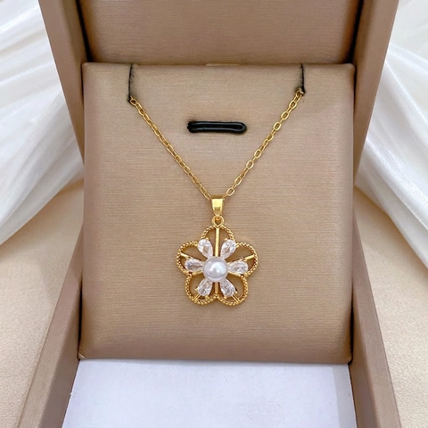 Elegant Titanium Staal Sieradenset Bloem Kunstparel Strass Ketting Oorbellen Verguld Dames Sieraden