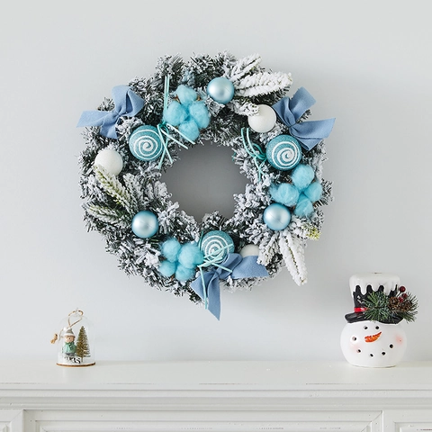 Blauer Weißer Weihnachtskranz Mit Warmen LED Lichter Verschneiter PVC Tannennadel Bogen Ornament Für Haustür Wand Winterferien Dekor