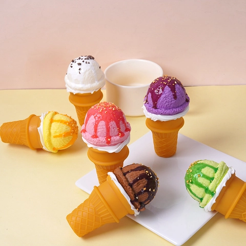 Giocattolo A Compressione A Forma Di Cono Gelato Simulazione Schiuma PU Crescita Lenta Modello Dessert Cibo Artificiale