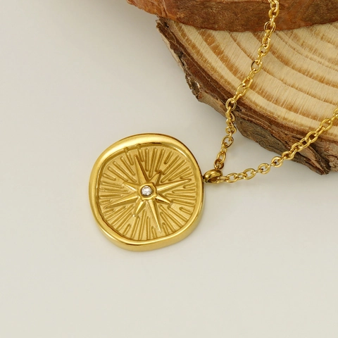 Roestvrijstalen Achtpuntige Ster Hanger Ketting 18K Verguld Ronde Munt Kompas Sieraden Met Zirkonia Voor Vrouwen