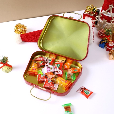 Christmas Candy Gift Box Tinplate Metal Handheld Suitcase Shape Portable Storage Container Holiday Party Favor Organizer