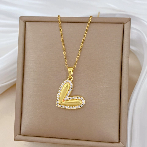 Collar Con Colgante De Corazón Dorado Circonita Titanio Acero Inoxidable Cadena De Clavícula Joyería Elegante Para Mujer